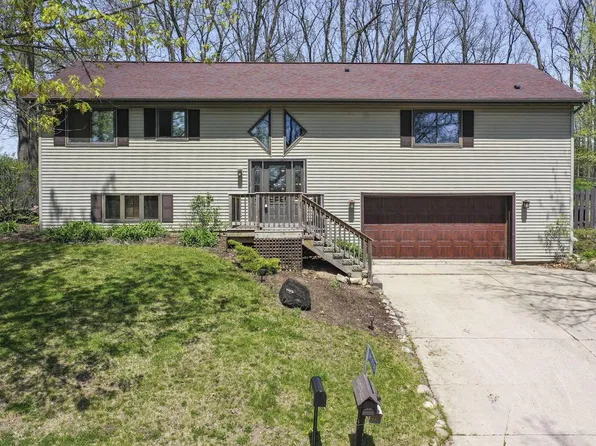W3538 Washington DRIVE, Lake Geneva, WI 53147