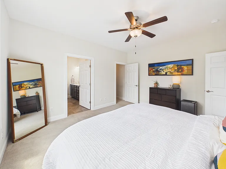 912 Kentwood Dr — Photo 24