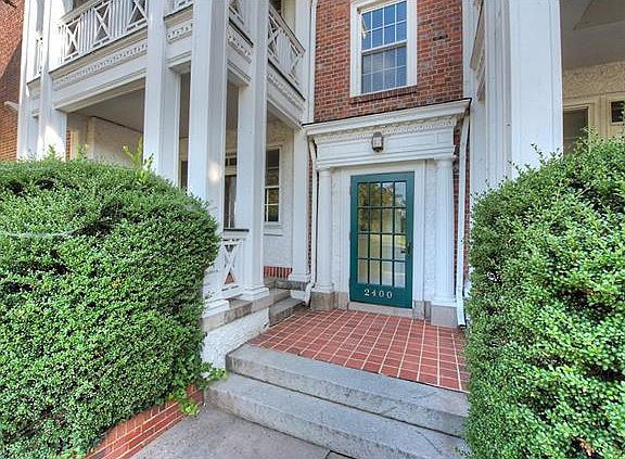 4th image of 2400 Lakeview Ave #U4