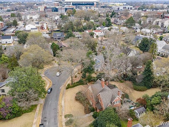 2nd image of 8 College Park