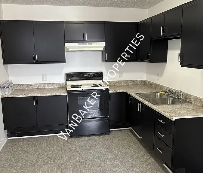 245 E Main St #503 — Photo 8