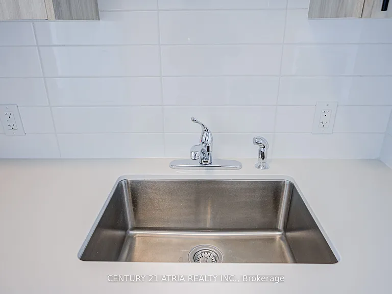 2475 Old Bronte Rd #804 — Photo 31