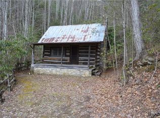 615 Ranch Boundary Dr, Waynesville, NC 28785