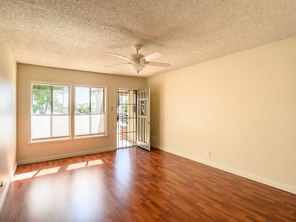 2nd image of 2223 W 152nd St