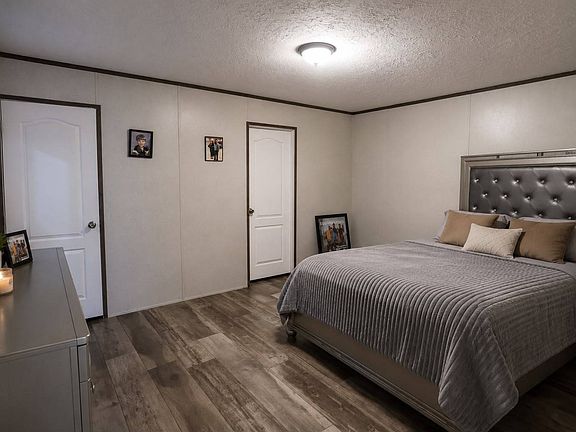 5th image of 2342 Siesta Ln #287