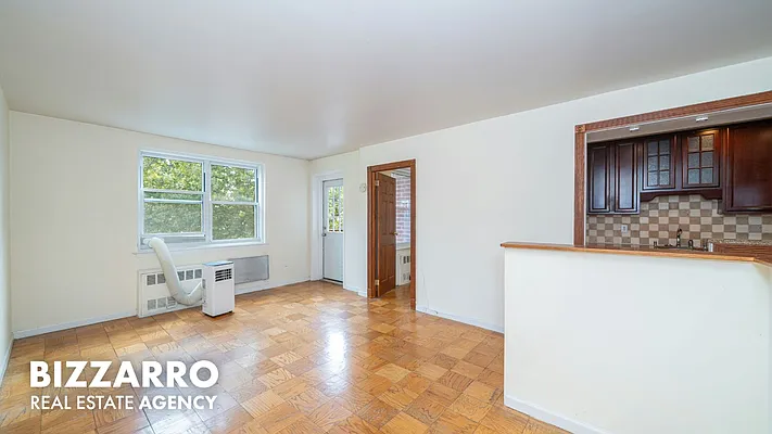 Living room, photo 3