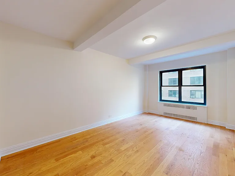 141 E 56th St #5C — Photo 8