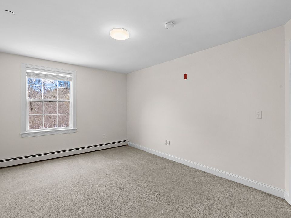 Carrier Woods Apartments 2 Carrier Woods Rd Scarborough ME Zillow