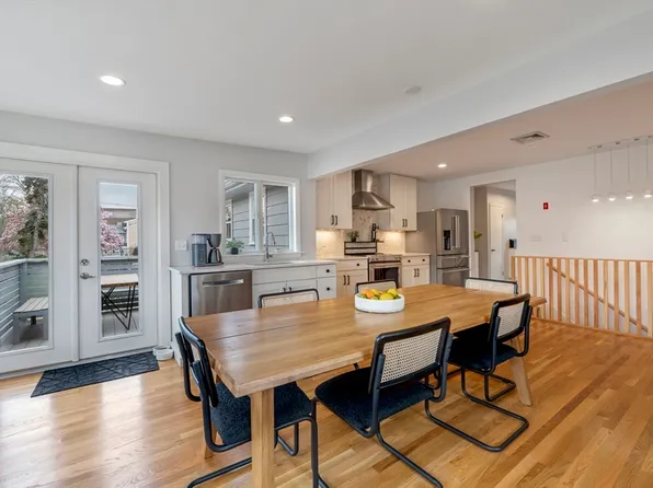 22 Countryside Ln, Marblehead, MA 01945