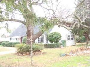 1813 McDowell Rd, Norfolk, VA 23518