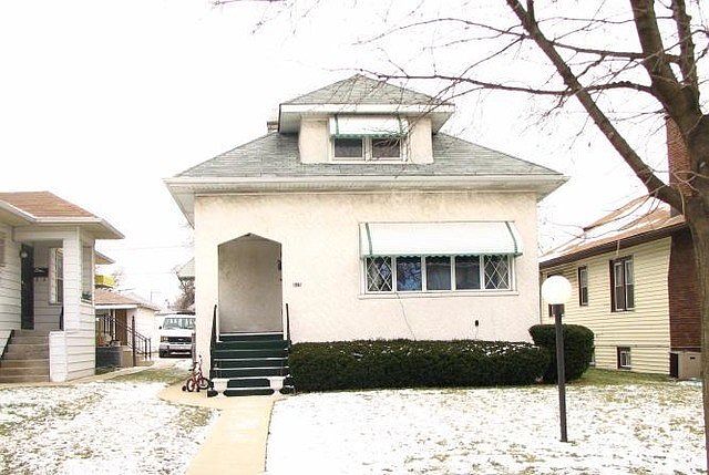 1st image of 615 S 18th Ave