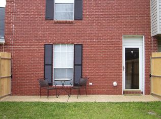 8902 Horseshoe Dr, Collinsville, MS 39325