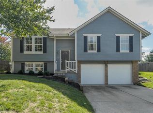 2305 SE 7th St, Lees Summit, MO 64063