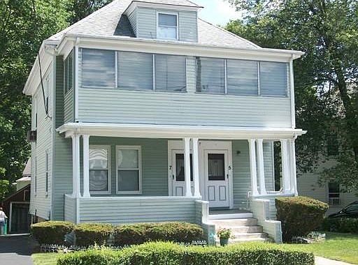 1st image of 7 Crescent Ave #1