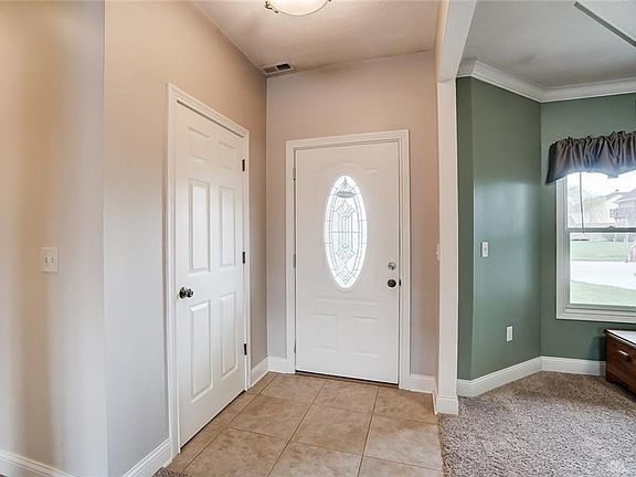 5th image of 2650 Langtree Ln