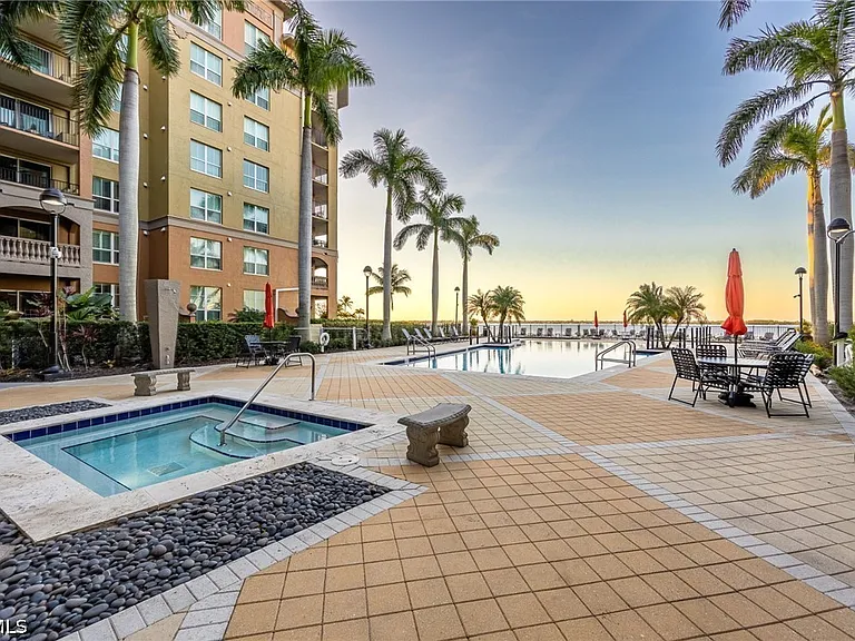 2825 Palm Beach Blvd #401 — Photo 44