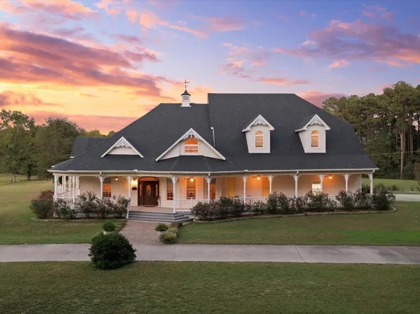 374 County Road 104, Carthage, TX 75633