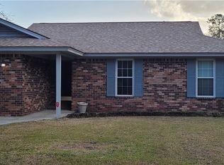 8 Wyckfield Ct, Savannah, GA 31410