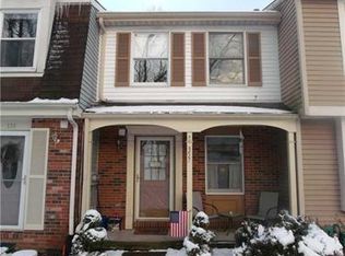 357 New World Dr, Jefferson Hills, PA