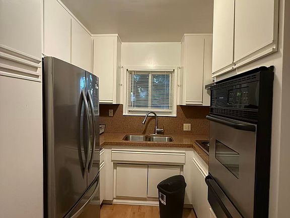 4th image of 778 Manzanita Ave