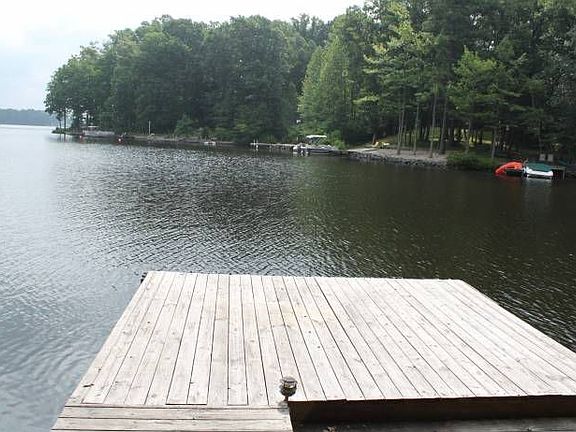 4th image of 256 Lake Caroline Dr