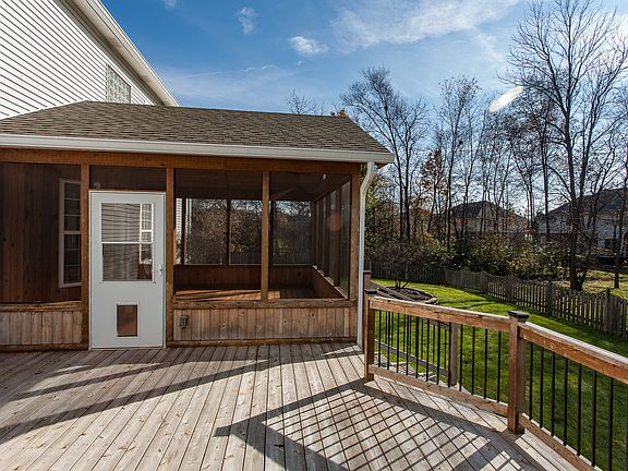 5th image of 10385 Meadow Lake Dr