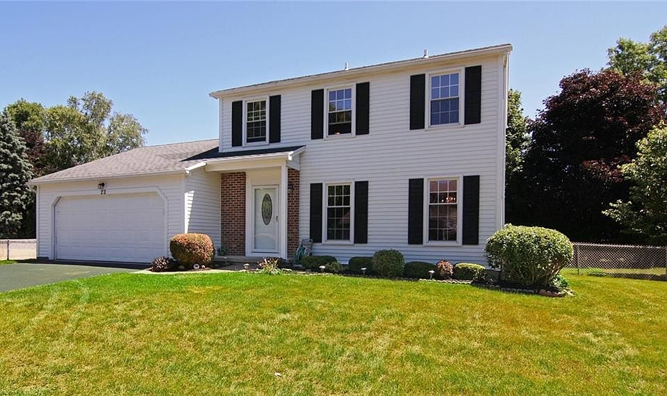 1st image of 23 Pennicott Cir