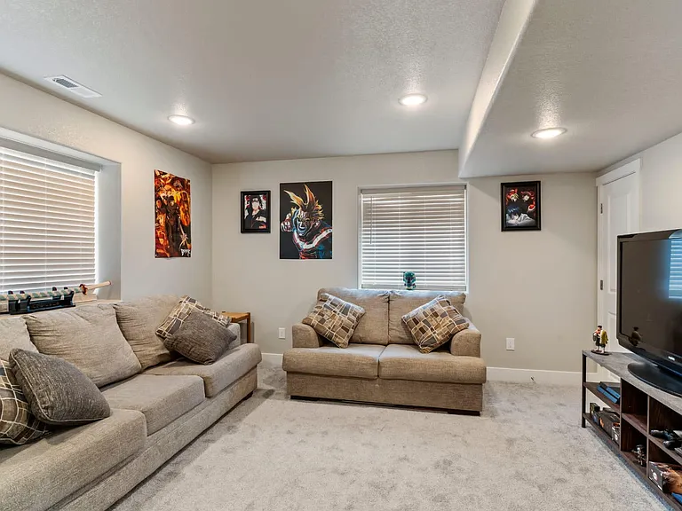 6817 Tomoka Dr — Photo 8