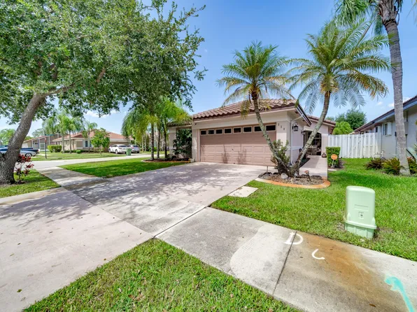 520 SW 176th Avenue, Pembroke Pines, FL 33029