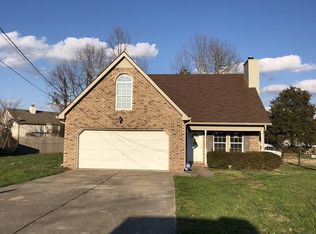 709 Brook Valley Dr, La Vergne, TN 37086