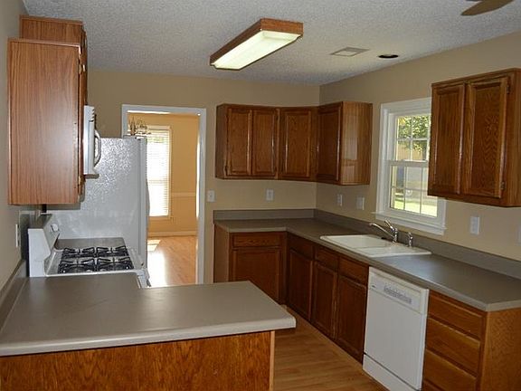 2nd image of 5386 Olde Mill Dr