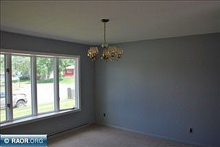 3rd image of 508 Hampshire Dr