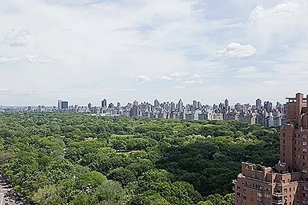 Rented by Domus Realty | media 12