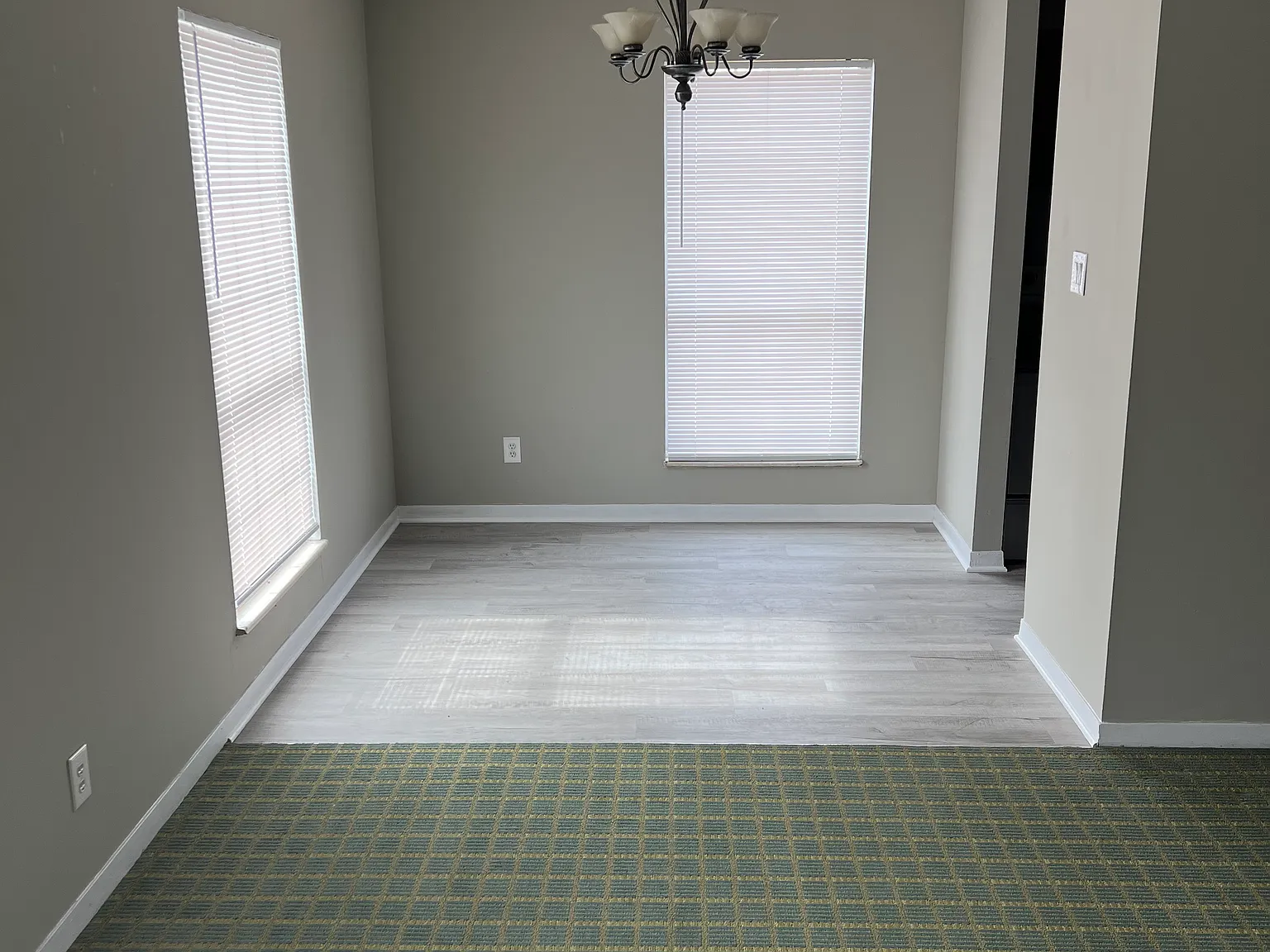 2 bed, 1000 sqft, $950 — Photo 2