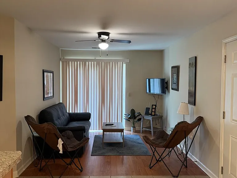 261 Simpson Ave #127 — Photo 4