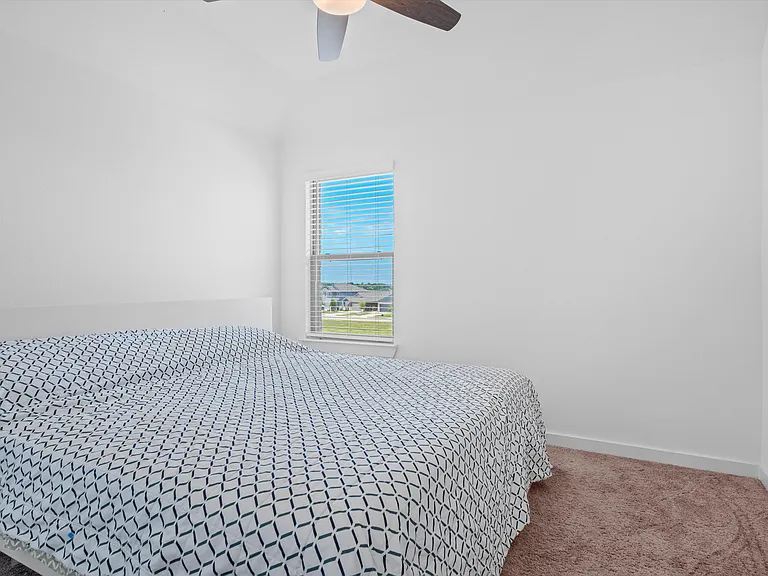 4922 Pebblewood Dr — Photo 11