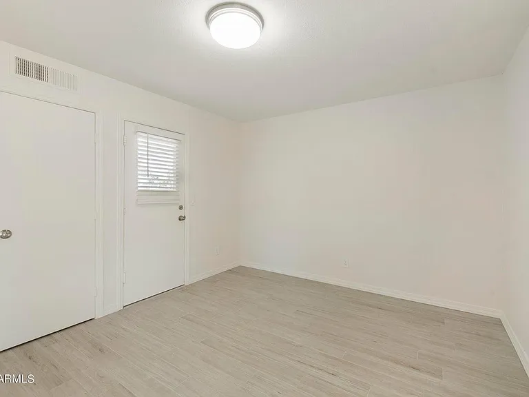3316 E Helena Dr — Photo 6