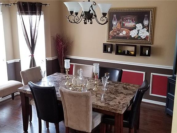 4th image of 2221 Woodberry Dr