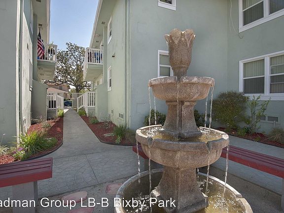 2nd image of 4436 Le Park Dr