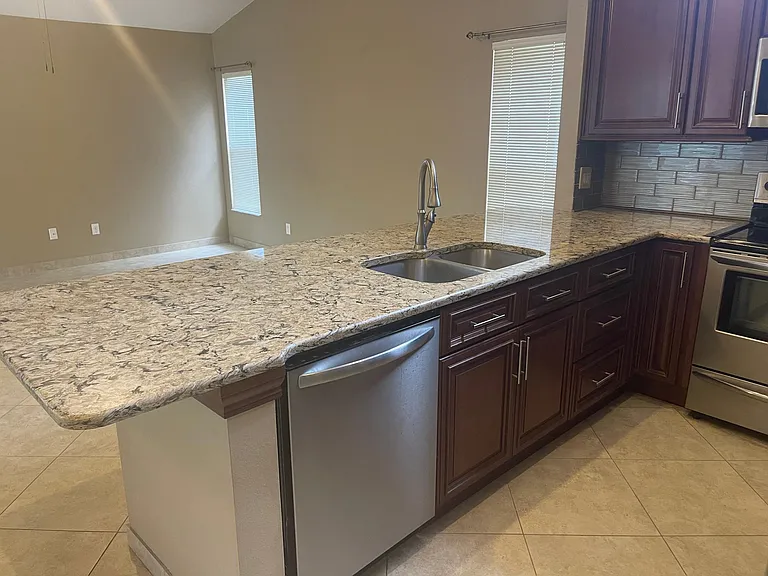 8919 Hannigan Ct — Photo 13