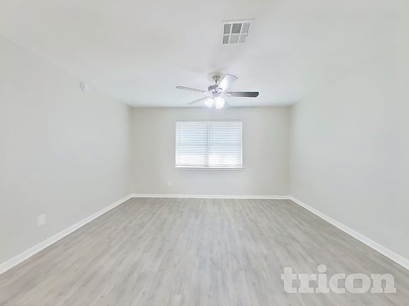 3rd image of 11054 Spottswood Dr