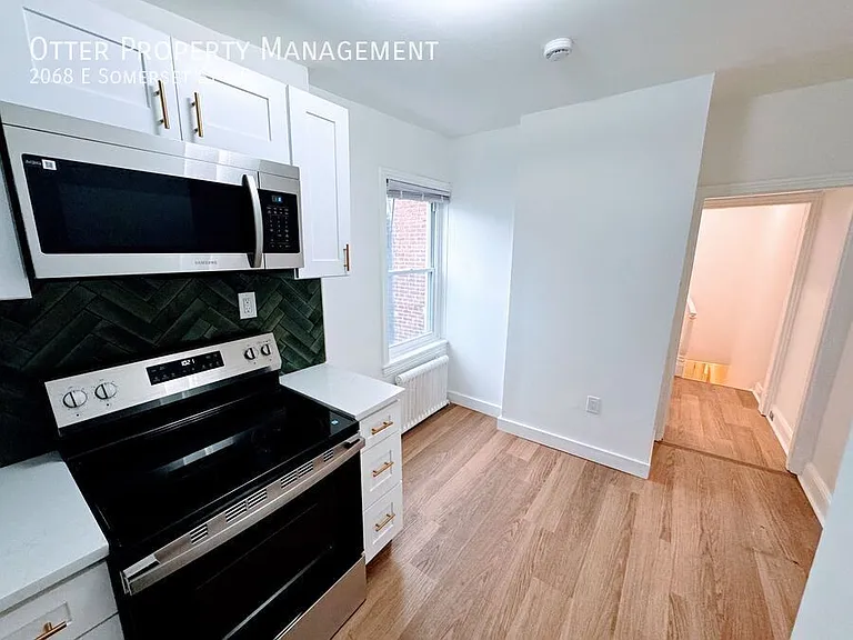 2068 E Somerset St #B — Photo 11