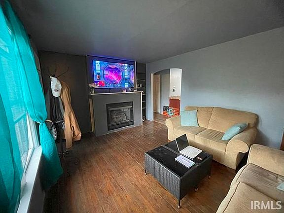 4th image of this home