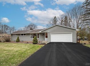 304 Sherbrooke Rd, Manlius, NY 13104