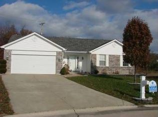 1444 Plantation Manor Cir, Saint Charles, MO 63303