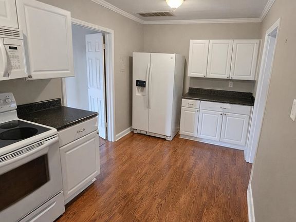 5th image of 21 N Fenwick Rd