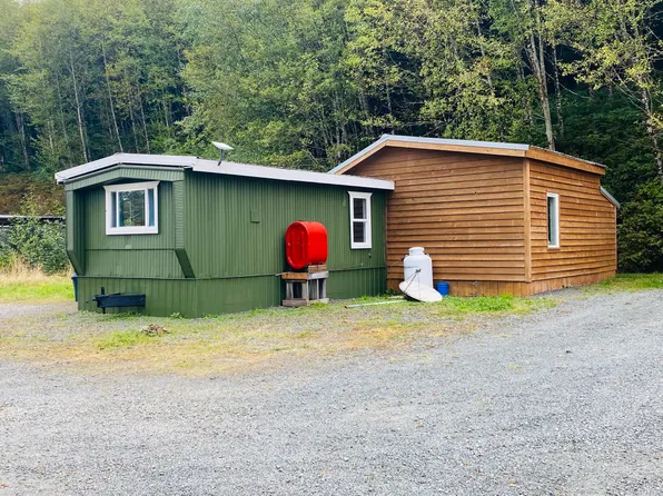 719 Chief Richard Carle Sr Dr, Craig, AK 99921