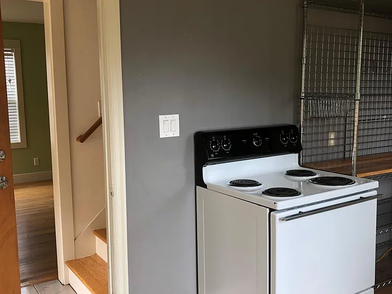 Eat-in kitchen