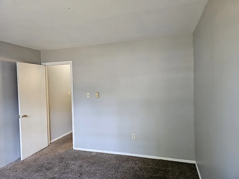 5131 Independence Ave #1 — Photo 6