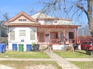 805 W Russell Pl, San Antonio, TX 78212